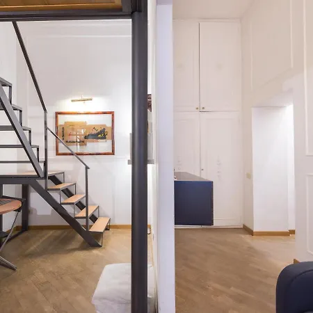 Апартаменты Spanish Steps Frezza Loft *